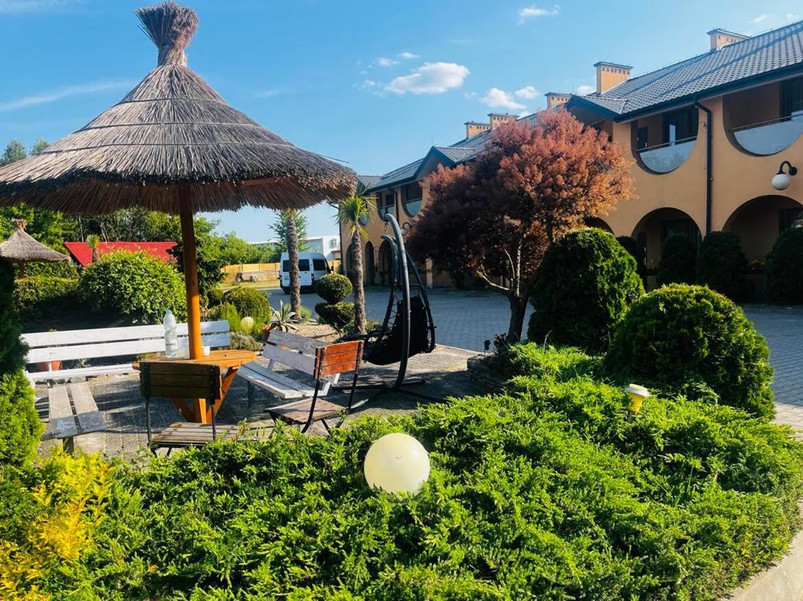 Hotel U Grubego Wielogora Bagian luar foto