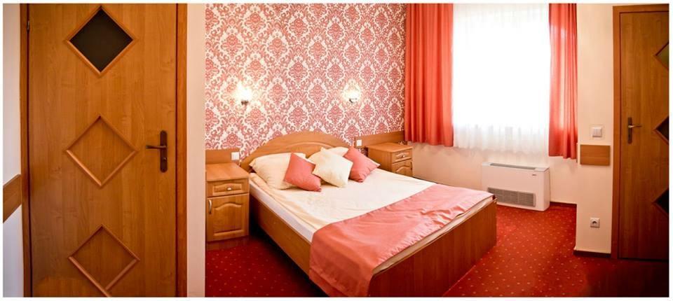 Hotel U Grubego Wielogora Bagian luar foto